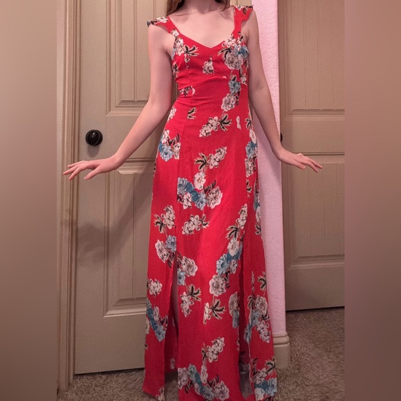Entro Floral Red Maxi Dress with Slits - Picture 2 of 5